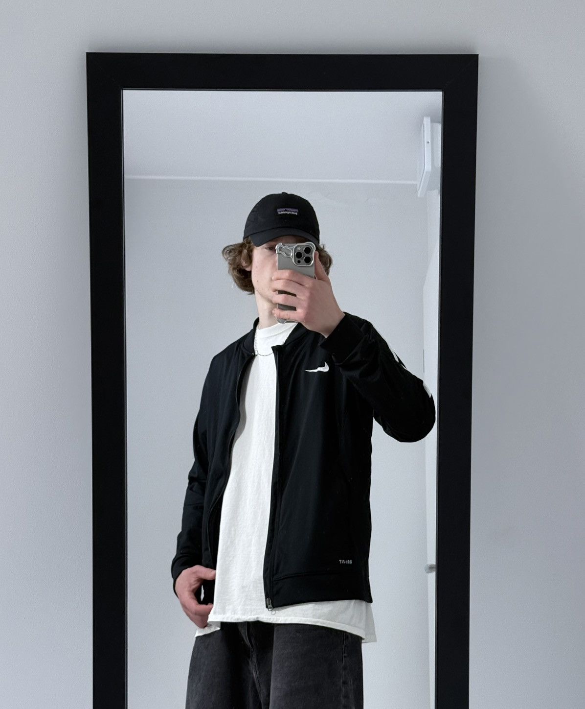 Nike Vintage Nike Y2K streetwear zip sweatshirt Size US XL / EU 56 / 4 - 2 Thumbnail