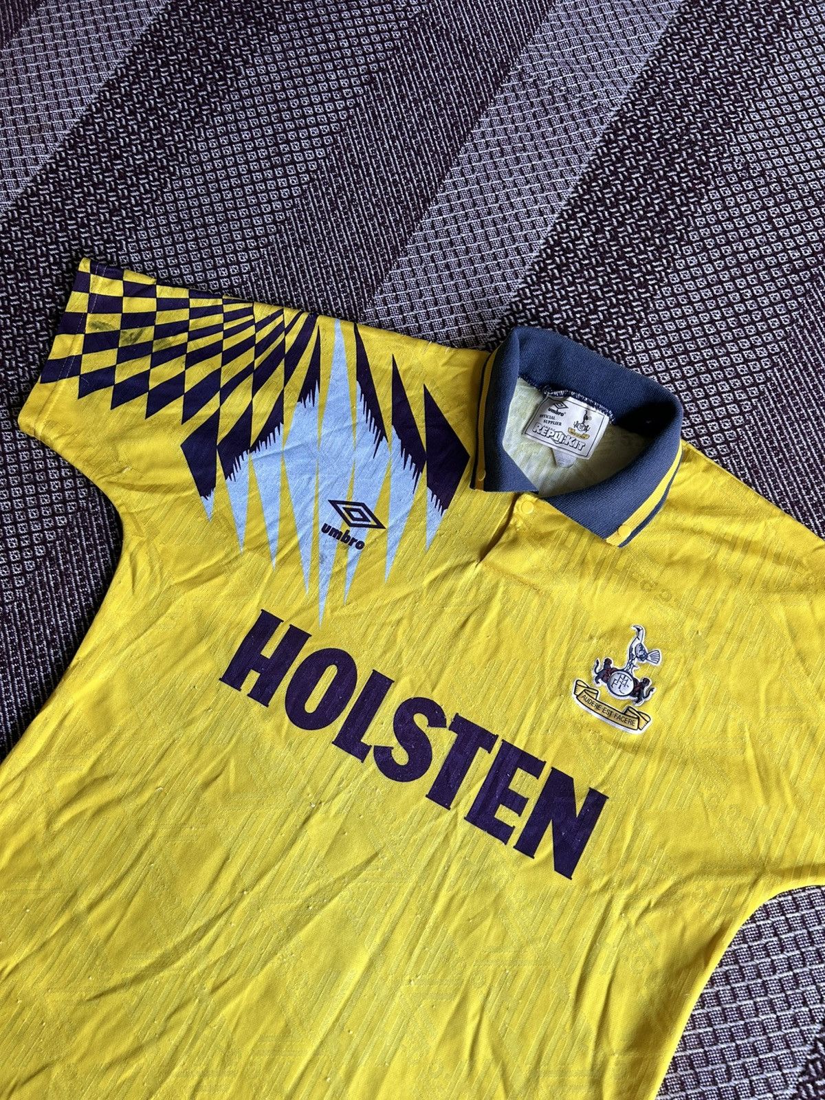 Umbro Umbro Vintage Tottenham Hotspurs FC 1991-95 Football Jersey Size US M / EU 48-50 / 2 - 2 Thumbnail