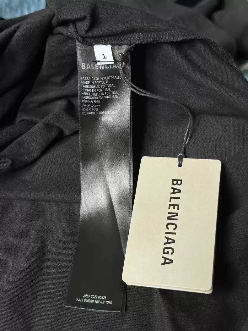 Balenciaga wfp Charity Leave Two Items-2507
