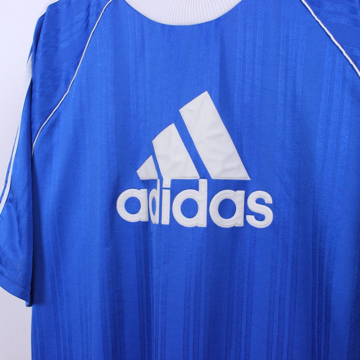 Adidas Vintage Adidas Jersey Short SleeveT-Shirt Size US XL / EU 56 / 4 - 4 Thumbnail