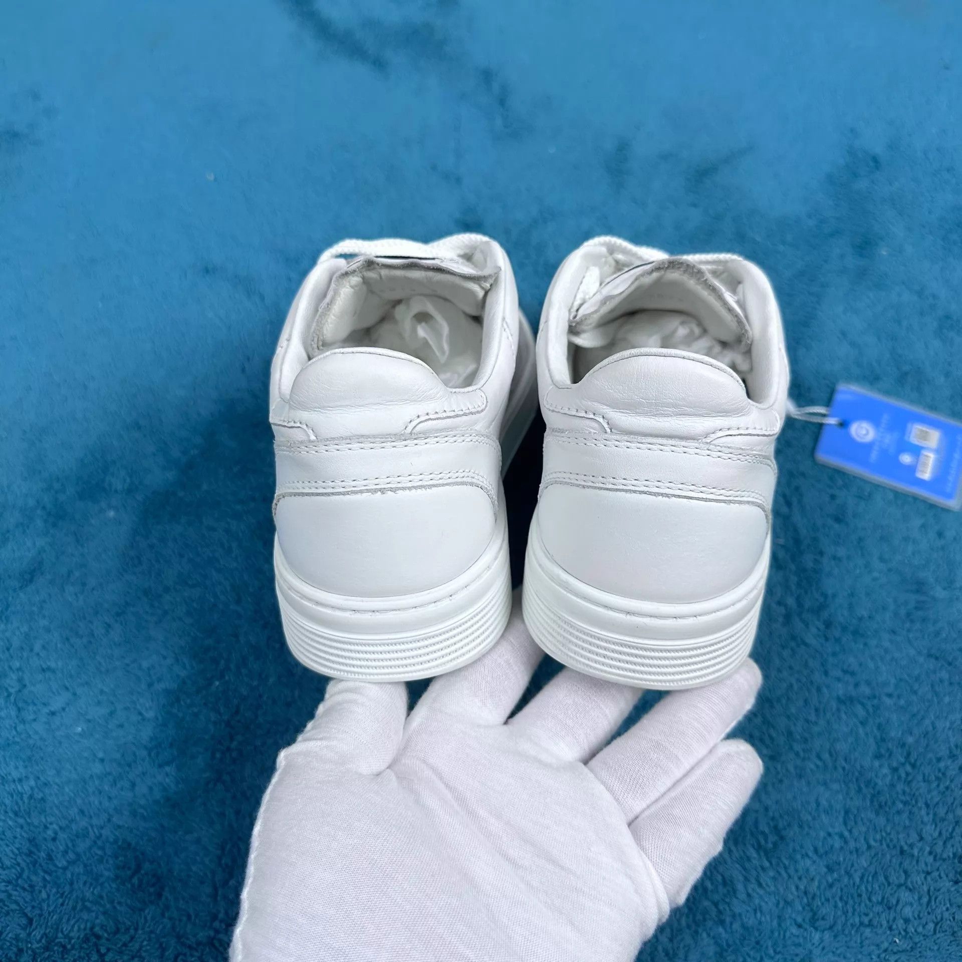 Chanel Chanel 23A White Round Toe Low-Top Lace-Up Sneaker 36 (LikeNew) Size US 5.5 / IT 35.5 - 4 Thumbnail
