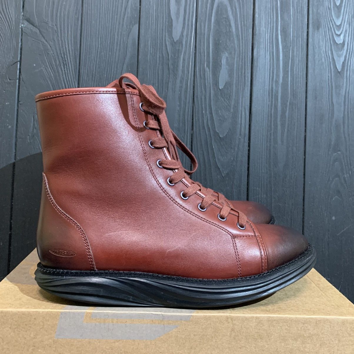 MBT MBT Boston Mid Leather Boots Size 38 EU 7-7.5 US 25.3 cm Size US 8 / IT 38 - 1 Thumbnail