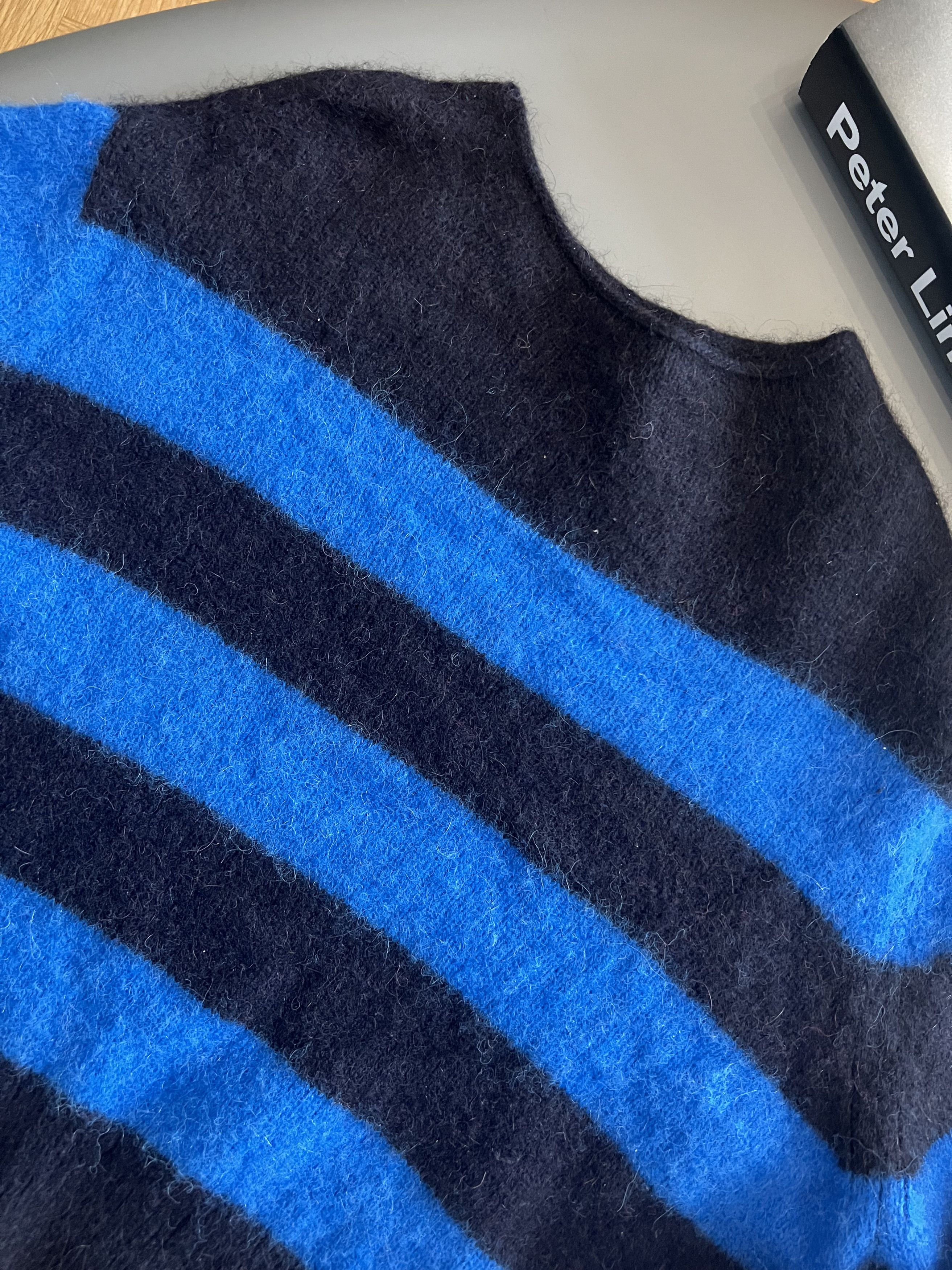 closed striped sweater knitwear alpaca wool XS