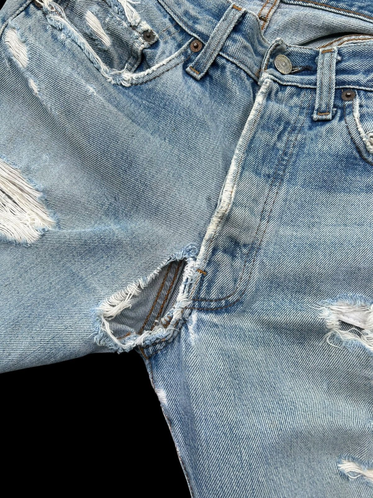 Levi's Vintage Clothing 80's THRASHED Levis 524 Selvedge Grunge Punk Denim Jeans Size US 28 / EU 44 - 14 Thumbnail