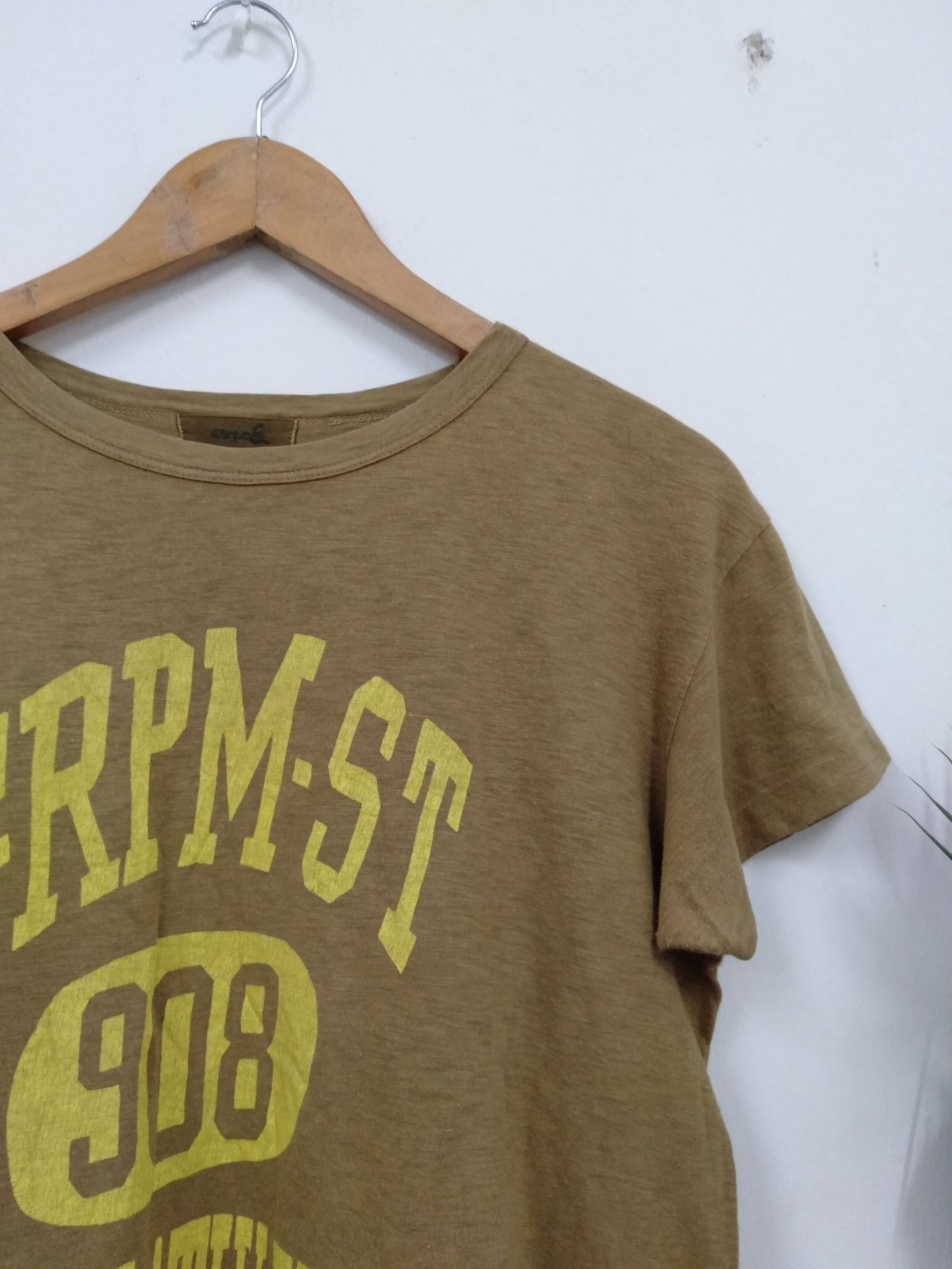 45rpm Vintage 45 rpm Japanese Brand t shirt nice design Size US S / EU 44-46 / 1 - 3 Thumbnail