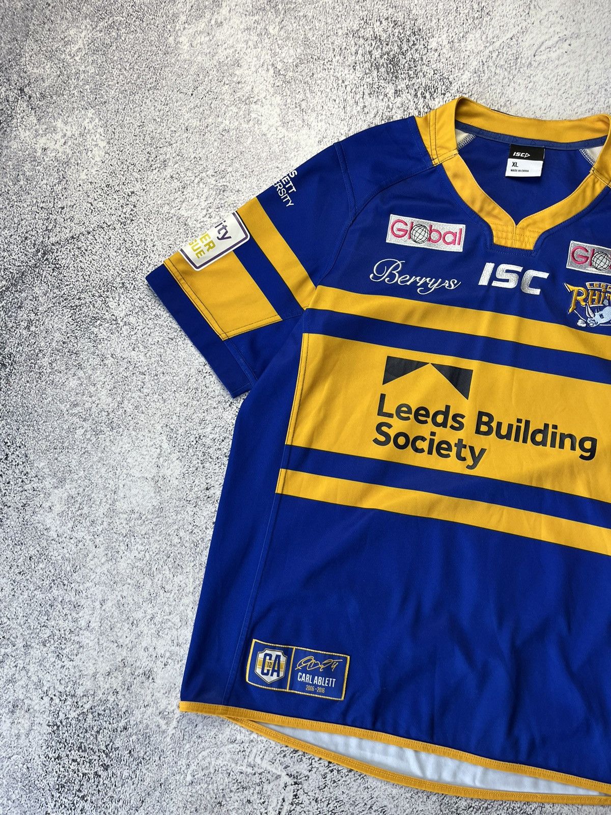 Vintage ISC Leeds Rhinos 2016 Rugby Jersey Men's Size XL Size US XL / EU 56 / 4 - 2 Thumbnail