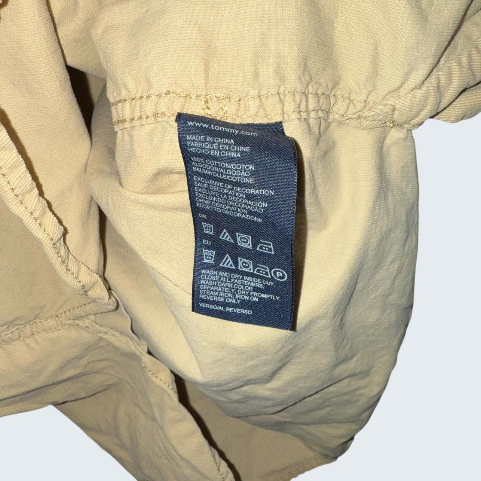 Tommy Hilfiger Tommy Hilfiger Mens Tan Corduroy Button Down Shirt Utility L Size US L / EU 52-54 / 3 - 8 Thumbnail