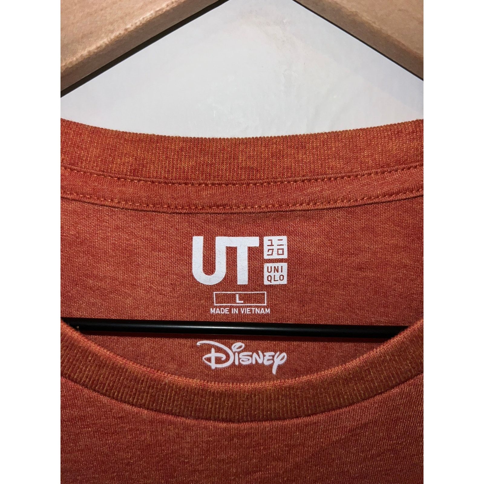 Disney Disney Uniqlo Mickey Mouse Shirt Red T-Shirt Tee L Large Size US L / EU 52-54 / 3 - 4 Thumbnail