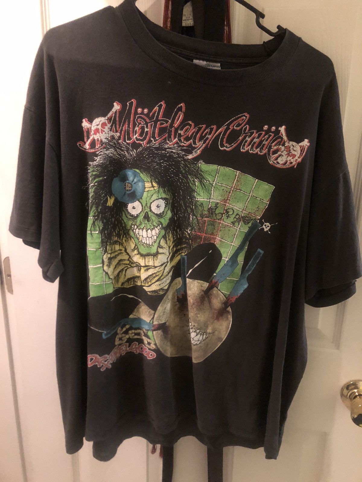 Band Tees 1988-90 MOTLEY CRUE- DR FEELGOOD PUSHEAD XL Size US XL / EU 56 / 4 - 1 Thumbnail
