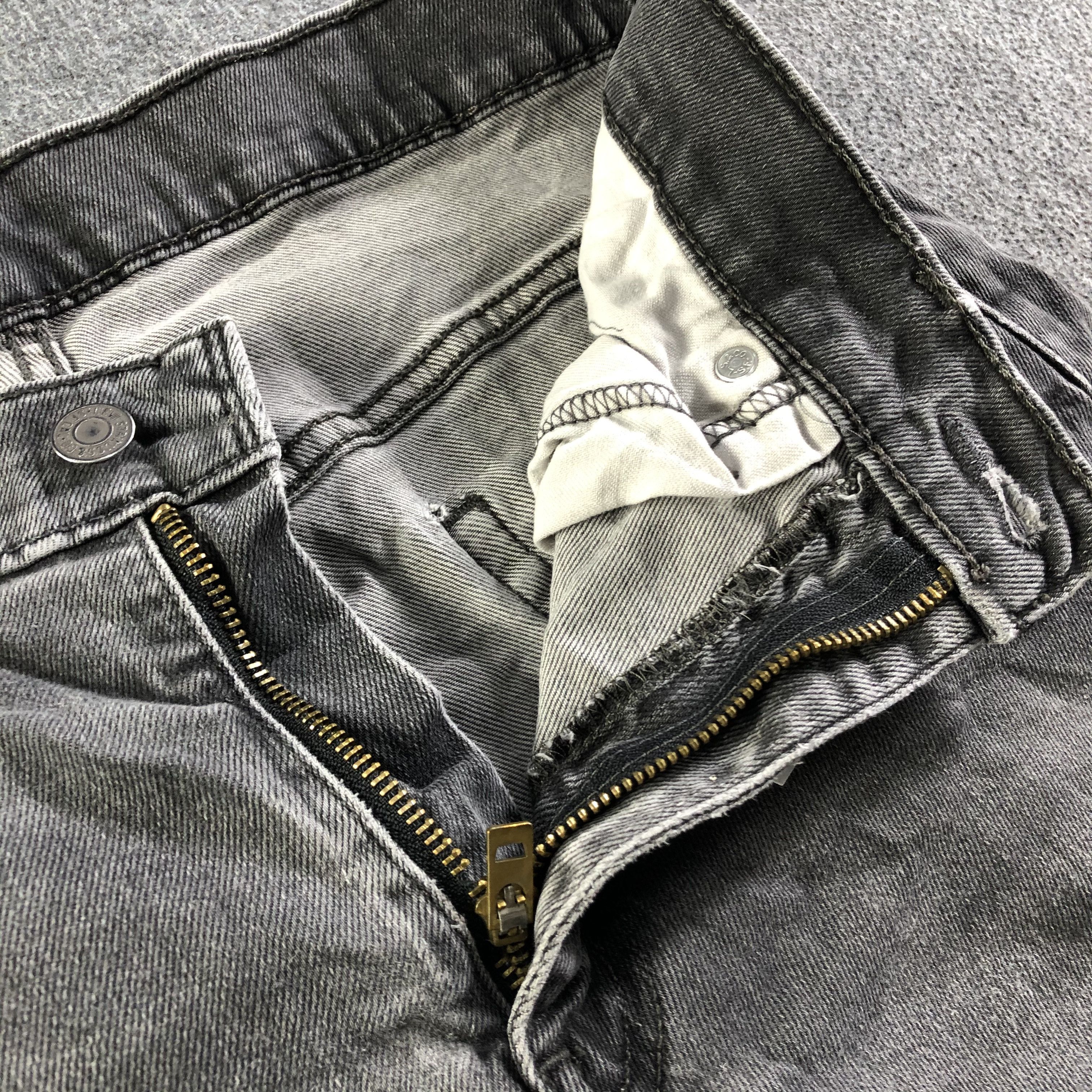 Levi's Vintage Levis 569 Jeans-J4387 Size US 31 - 10 Thumbnail