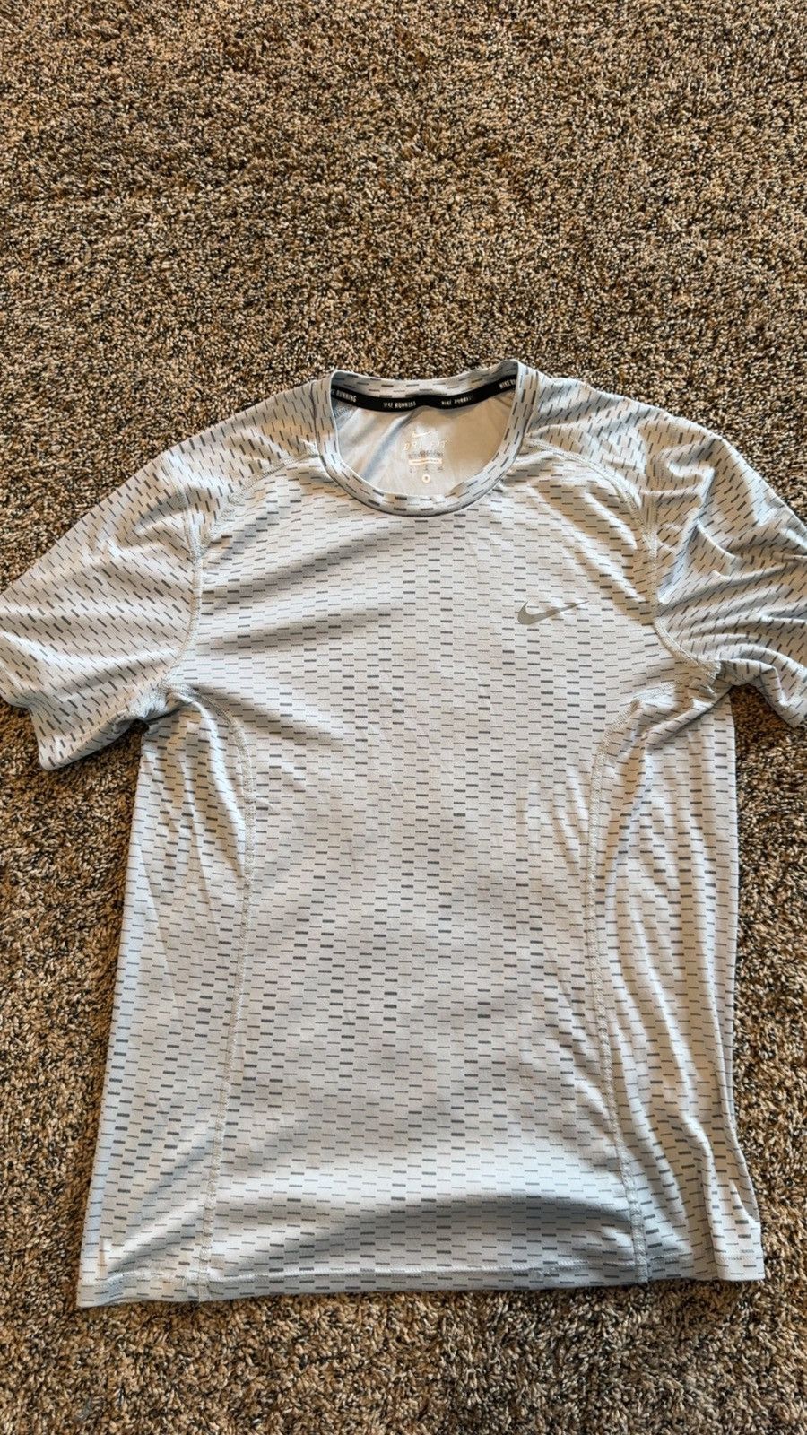 Nike Nike workout shirt Size US S / EU 44-46 / 1 - 2 Thumbnail