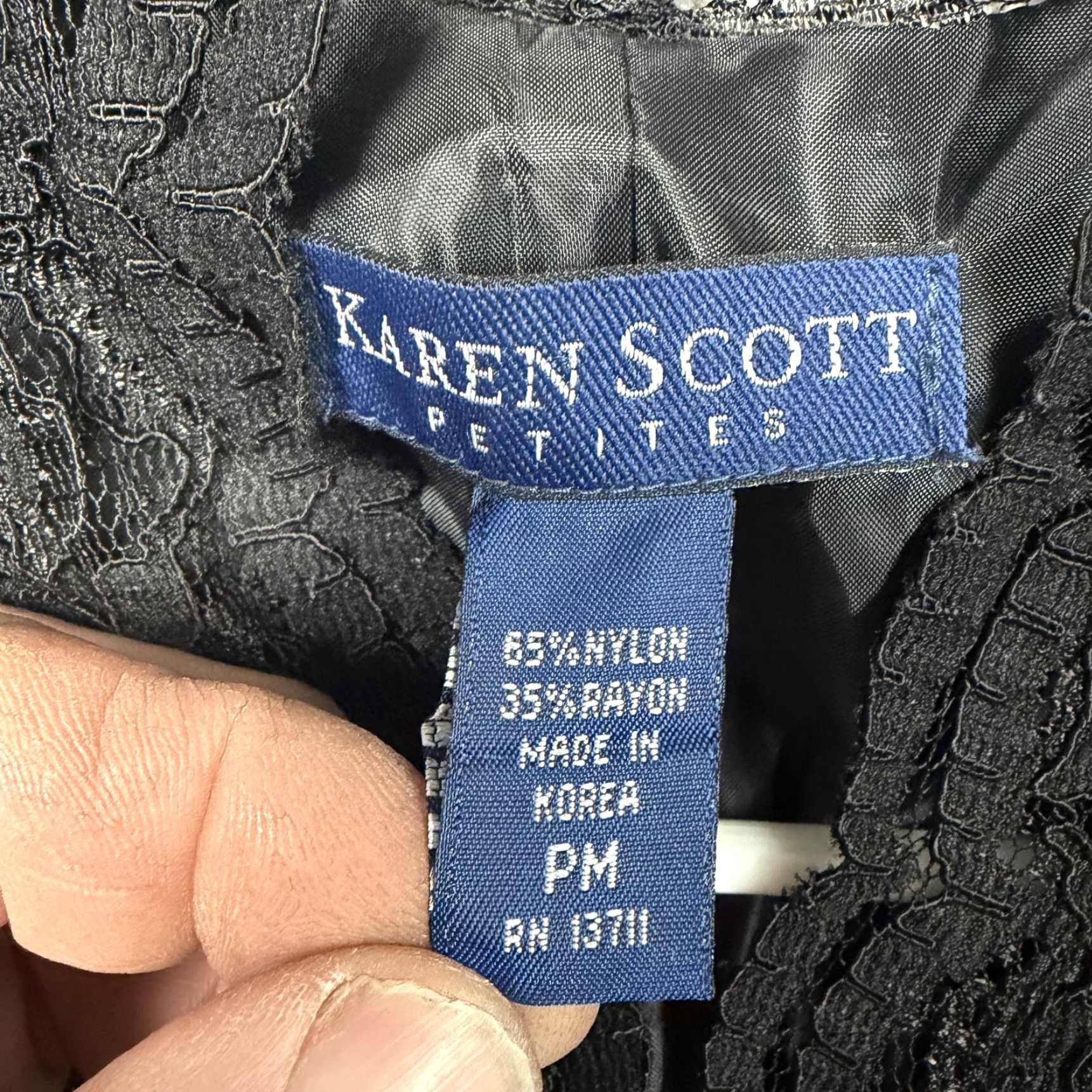 Vintage VINTAGE Karen Scott Blouse PM Black Lace Dark Romantic Coquette Whimsigoth Womens Long Sleeve V-Neck PM Black Lace Size M / US 6-8 / IT 42-44 - 5 Thumbnail