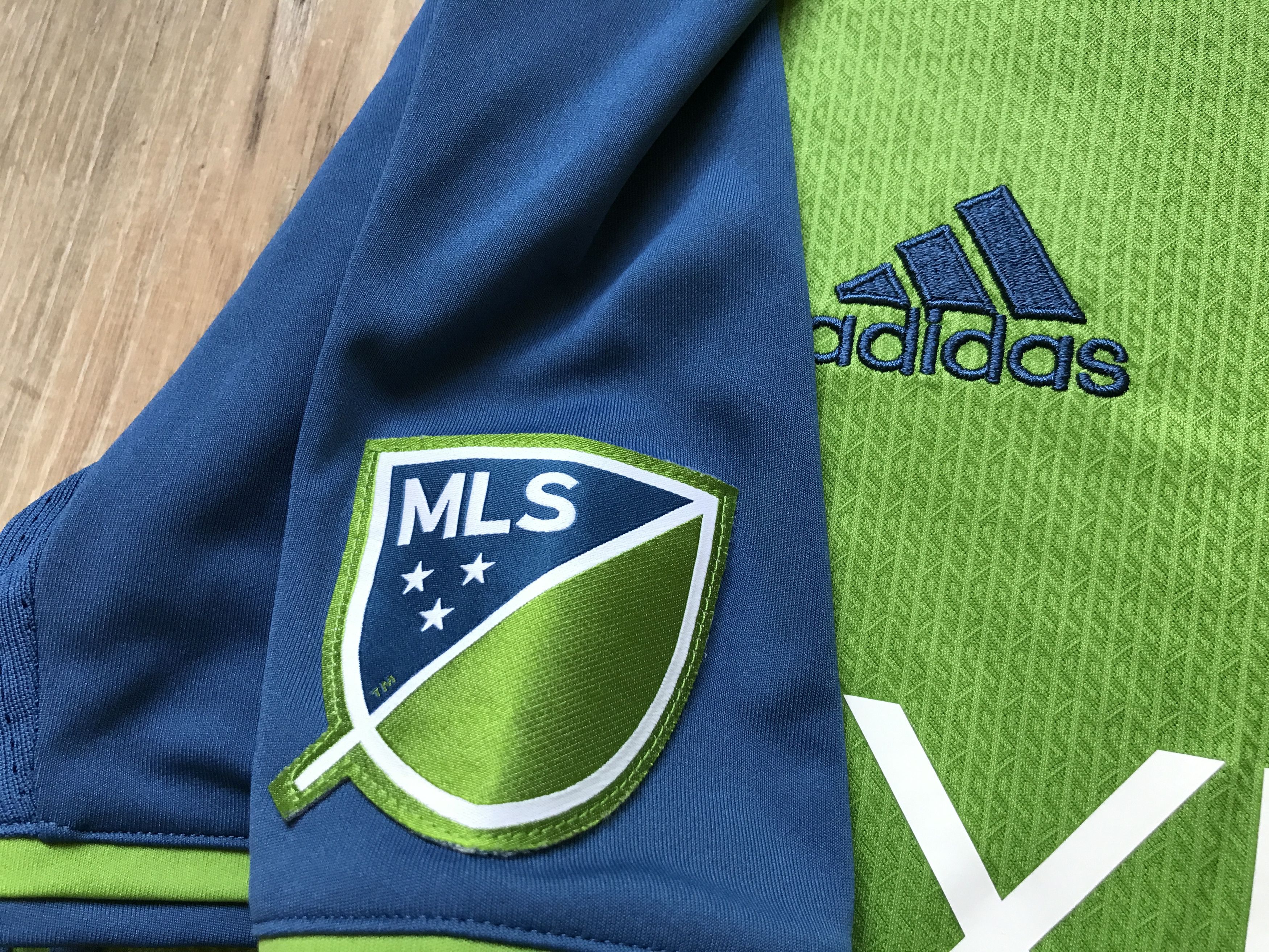 Adidas Vintage Adidas Seattle Sounders Home Shirt #2 Dempsey Size US L / EU 52-54 / 3 - 7 Thumbnail
