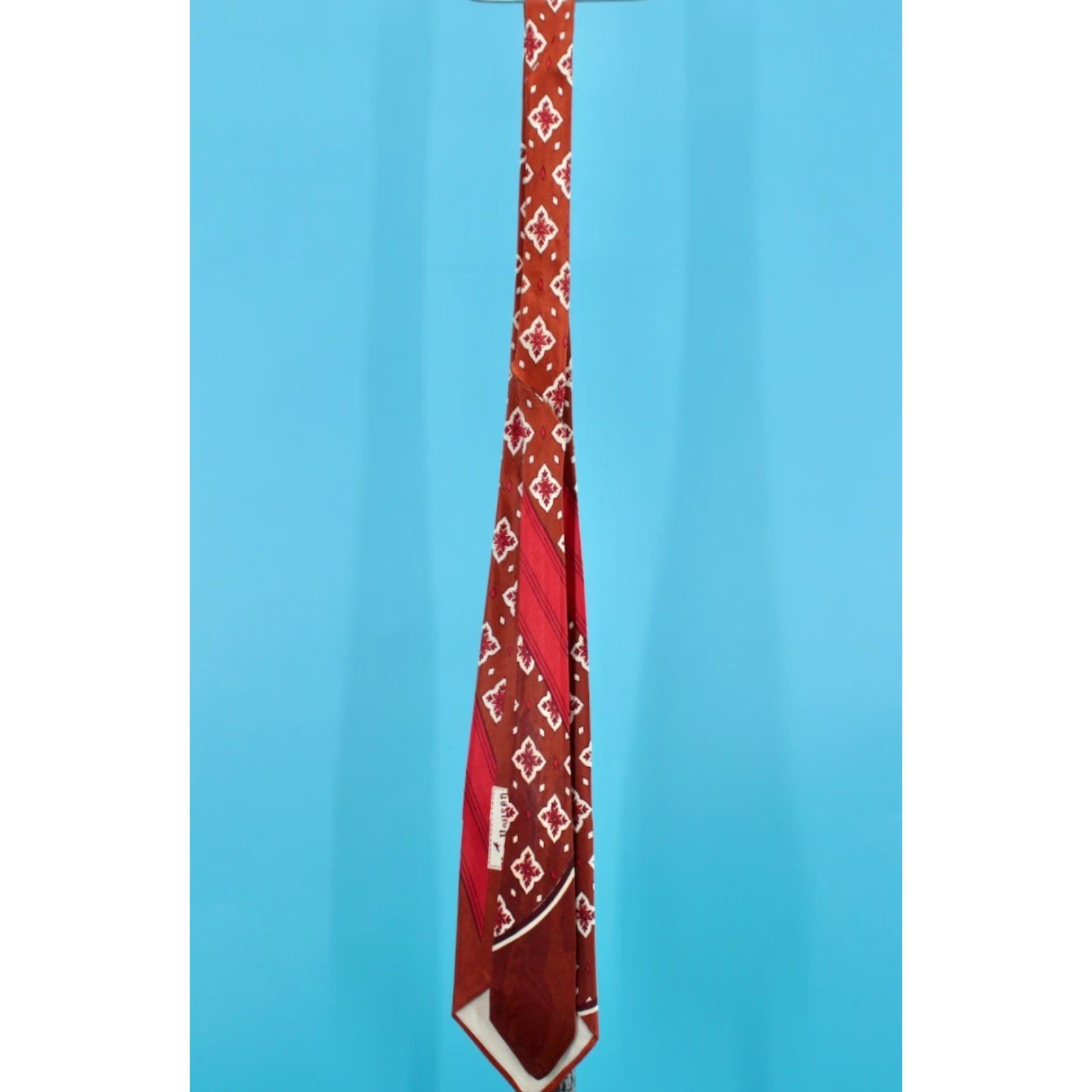 Van Heusen VTG Van Heusen Neck Tie 1940s Men’s Brown Red Satin 40s Tie - Vintage Men's Tie 52" Long Brown & Red Necktie Size ONE SIZE - 4 Thumbnail