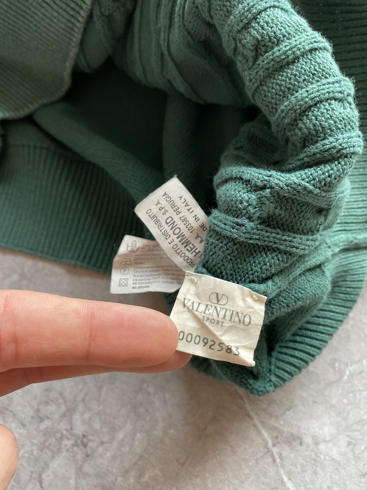 Valentino Vintage Y2K Valentino Sport V-Neck Sweater Made in Italy Size US L / EU 52-54 / 3 - 8 Thumbnail