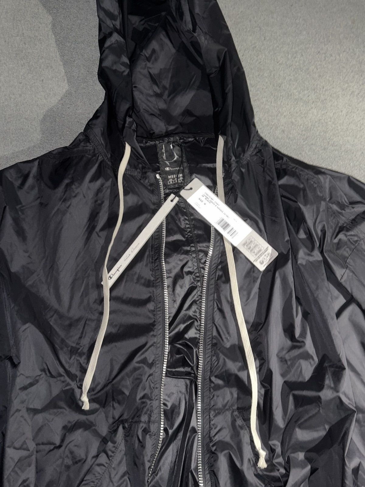 Champion × Rick Owens SS25 JUMBO JASON'S HOODIE IN BLACK LIGHT NYLON Size US M / EU 48-50 / 2 - 2 Thumbnail
