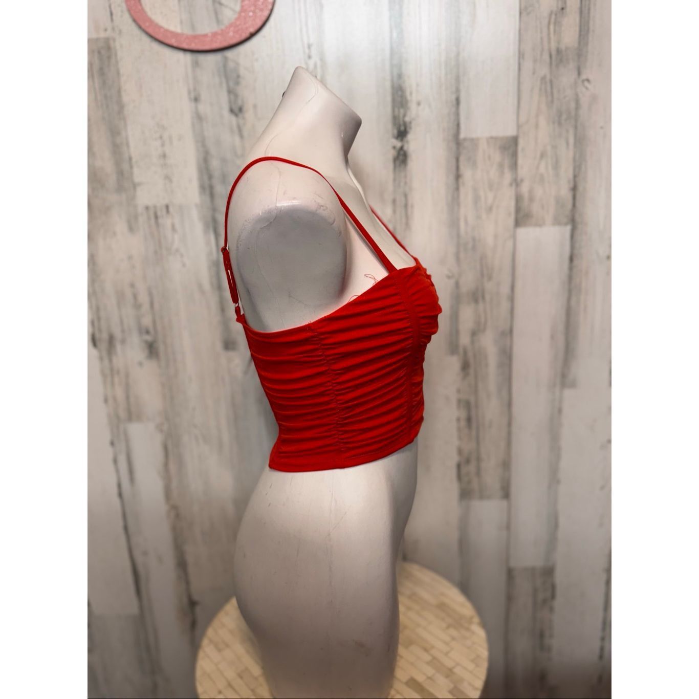 Forever 21 Forever 21 Red Ruched Spaghetti Strap Crop Top Size S Size S / US 4 / IT 40 - 3 Thumbnail
