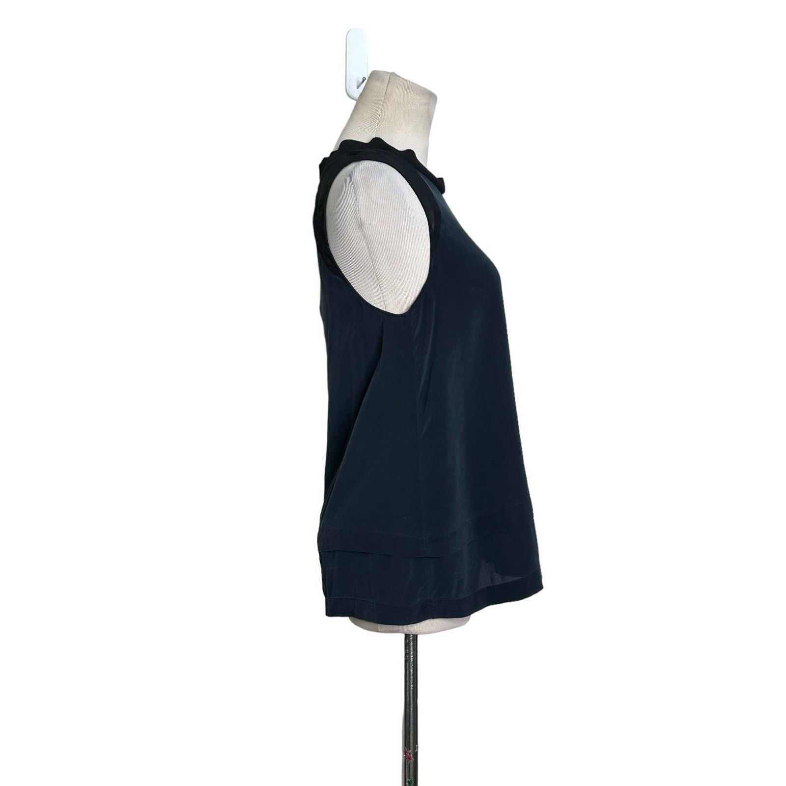 Madewell Madewell black silk sleeveless blouse size small Size S / US 4 / IT 40 - 10 Thumbnail