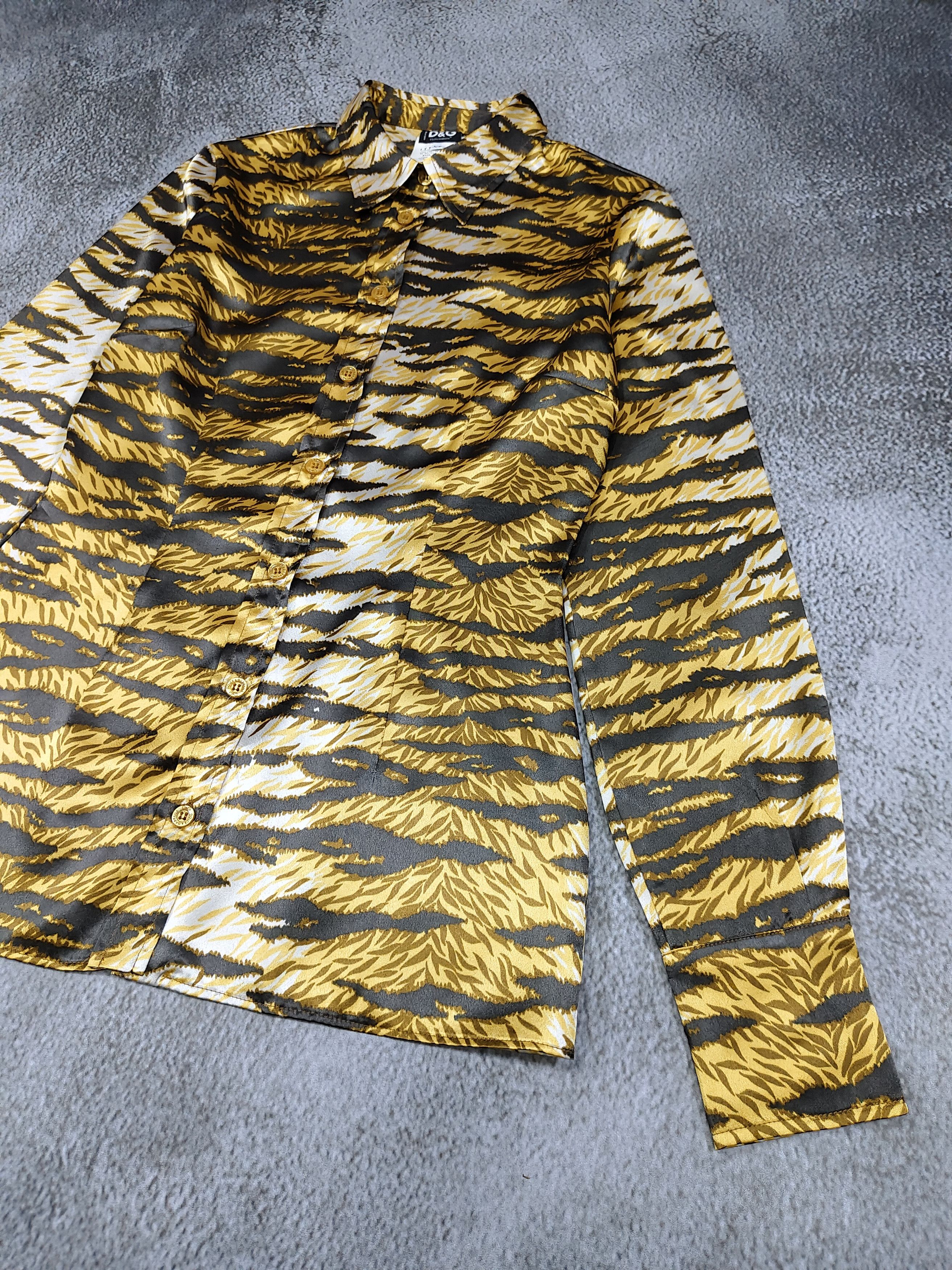 Dolce & Gabbana 2000s D&G- Tiger Animal Print All Over Glam Rock Shirt Size S / US 4 / IT 40 - 6 Thumbnail