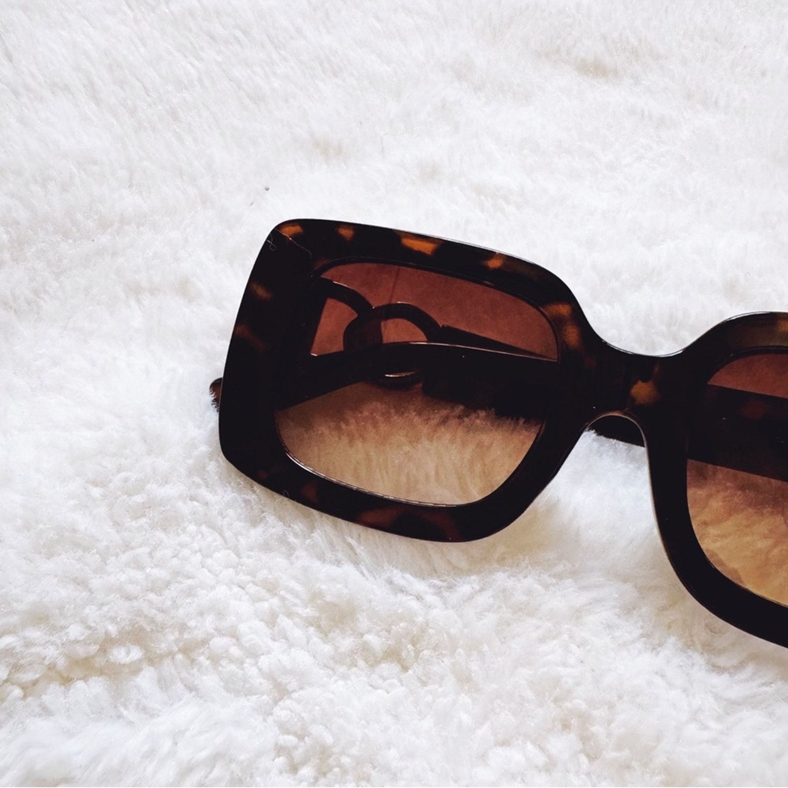 Other Camille Tortoise Brown Oversized Square Sunglasses Size ONE SIZE - 2 Thumbnail