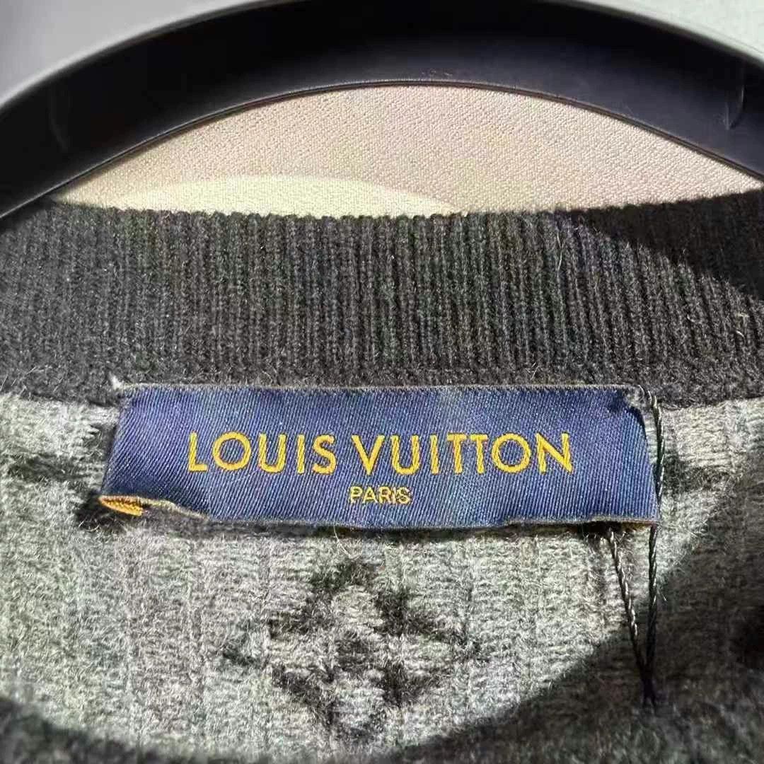 Louis Vuitton Louis Vuitton Grey All-over Print Knit Cashmere Sweater Size US XL / EU 56 / 4 - 4 Thumbnail