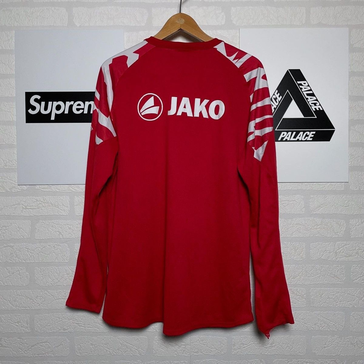 Other VFB STUTTGART SOCCER JERSEY LONG SLEEVE 2024 2023 JAKO Size US L / EU 52-54 / 3 - 2 Thumbnail