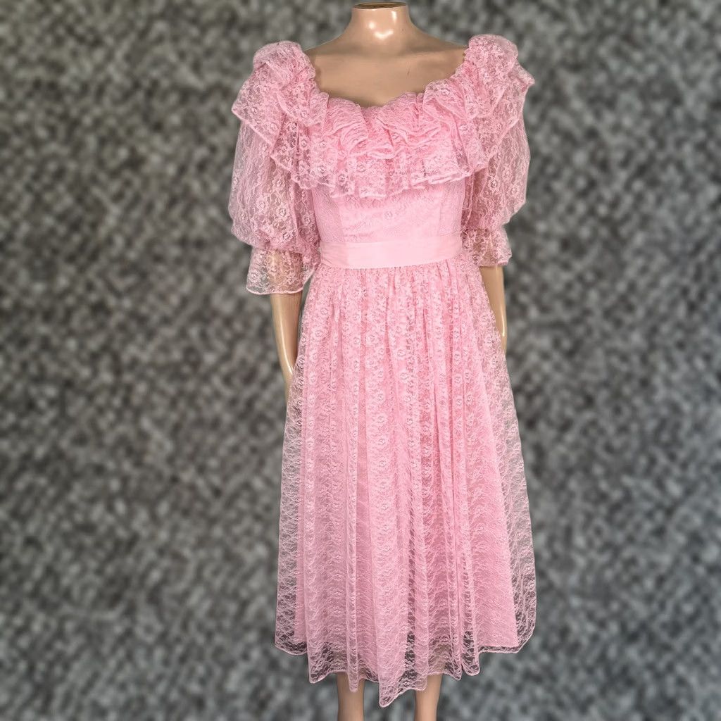 Vintage VINTAGE Roberta Dress Puff Sleeve Lace Floral Pink 2XS Ball Gown Formal Party/Cocktail Ladies Womens 80s Vintage Size XXS / US 00 / IT 34 - 1 Thumbnail