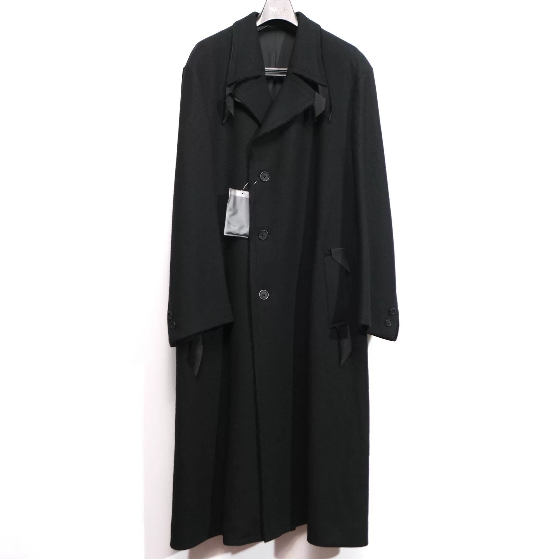 Yohji Yamamoto Unique Black Yohji Yamamoto Coat Size L / US 10 / IT 46 - 1 Thumbnail