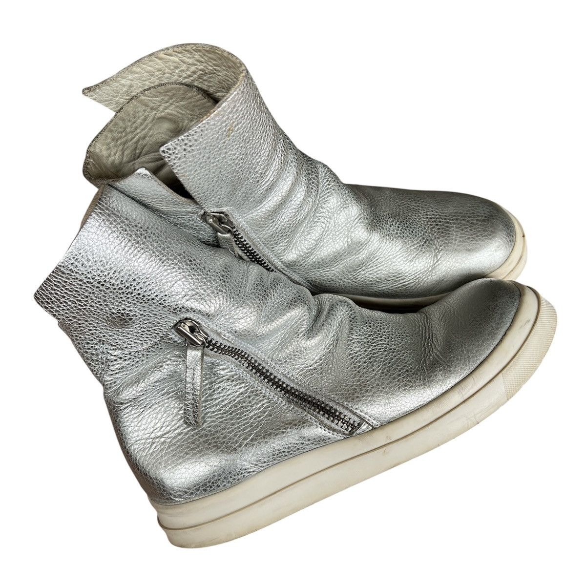Cinzia Araia Cinzia Araia silver leather side zip hi top sneaker Size US 9.5 / EU 42-43 - 11 Thumbnail