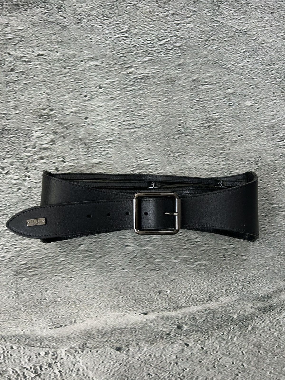 Iceberg Iceberg belt black leather cowboy avant-garde Size 42 - 1 Thumbnail