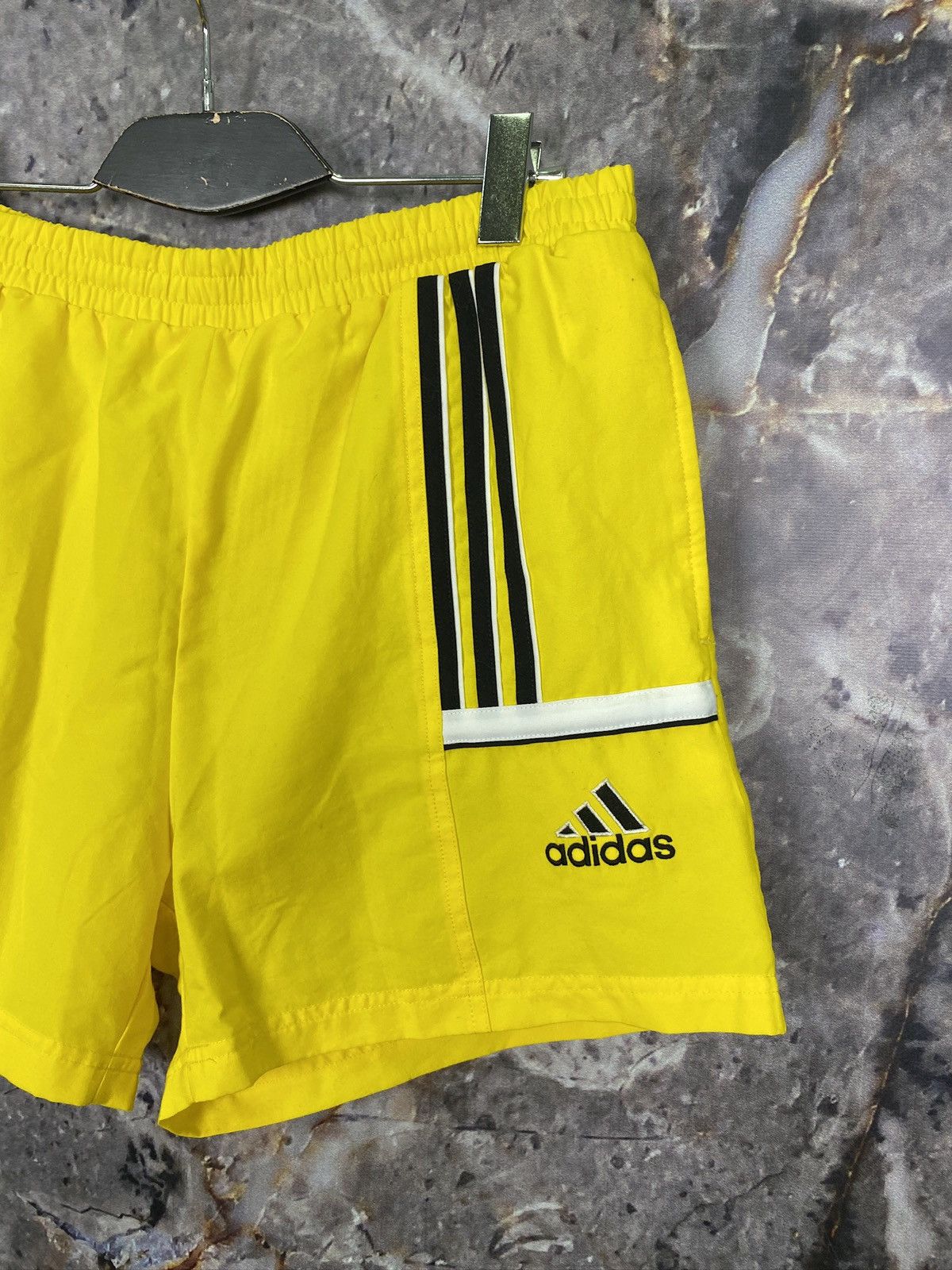 Adidas × Vintage Men’s Adidas Shorts Vintage Sports Size Medium Size US 34 / EU 50 - 3 Thumbnail