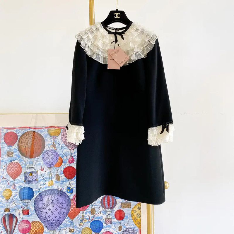 Miu Miu Miu Miu Black Long Sleeve Dress for Women 0089 Size M / US 6-8 / IT 42-44 - 1 Thumbnail