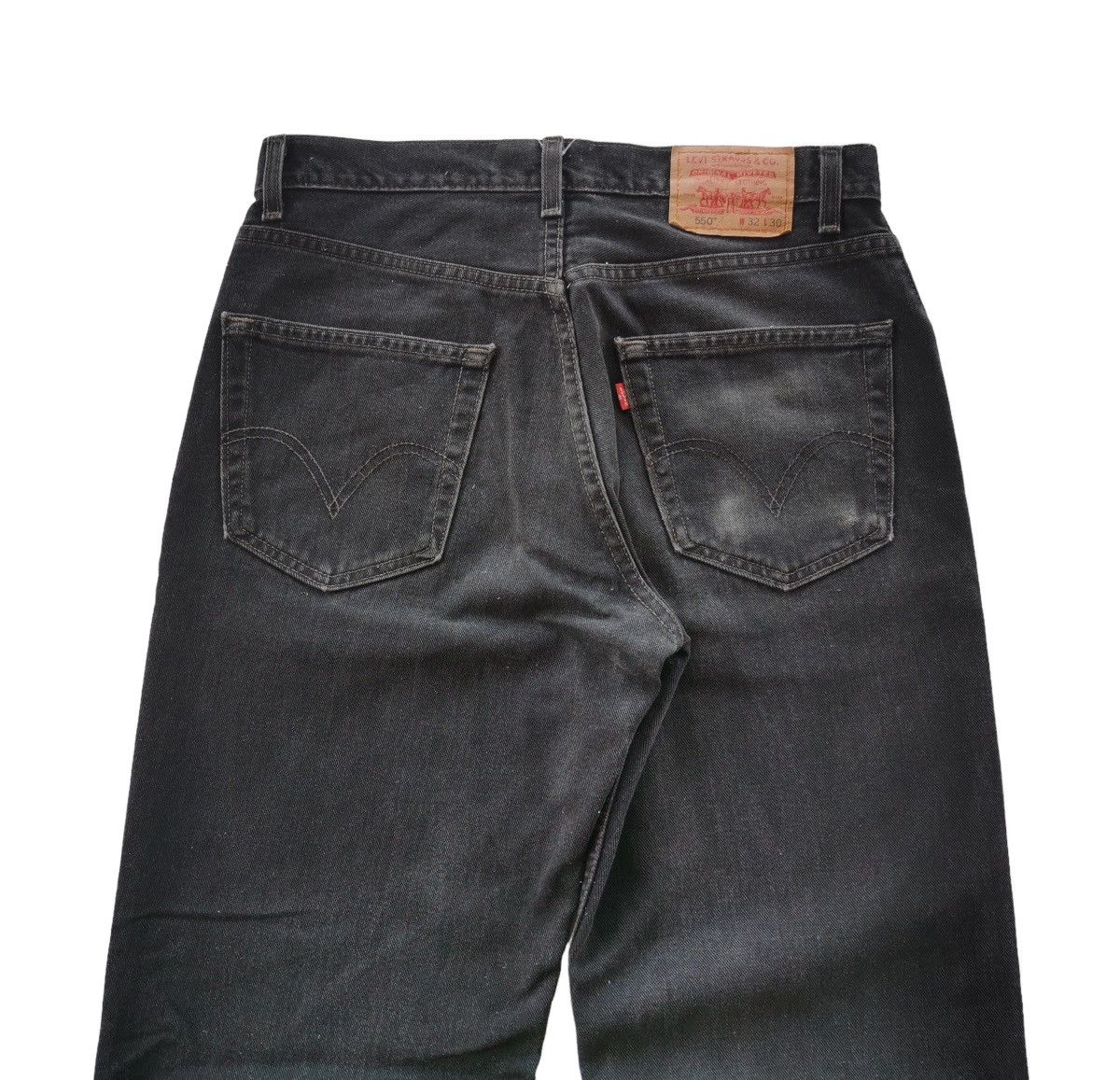 Jean Vintage Levis 550 Relaxed Jeans Size 32x40.5 Size US 32 / EU 48 - 2 Thumbnail