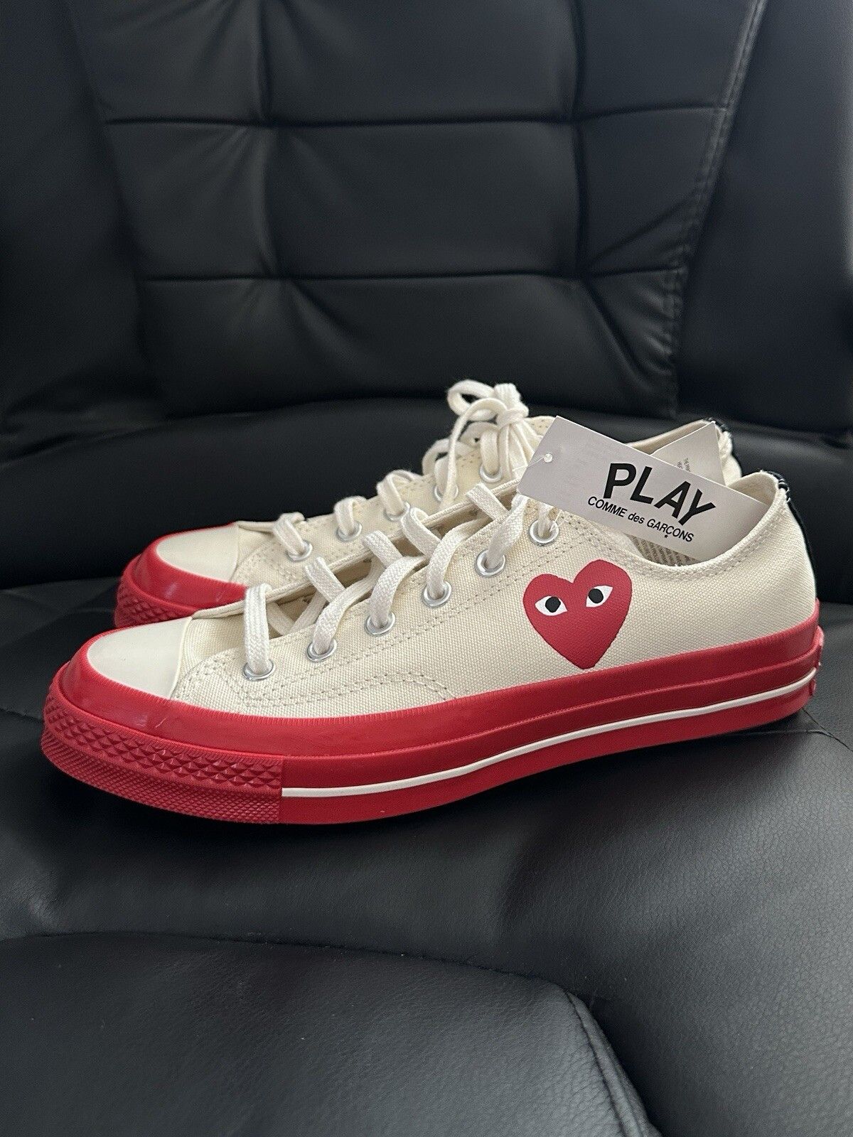 Comme des Garcons PLAY × Converse COMME DES GARCONS PLAY x Converse Chuck Taylor Sneakers Mens Size US 8.5 / EU 41-42 - 1 Thumbnail