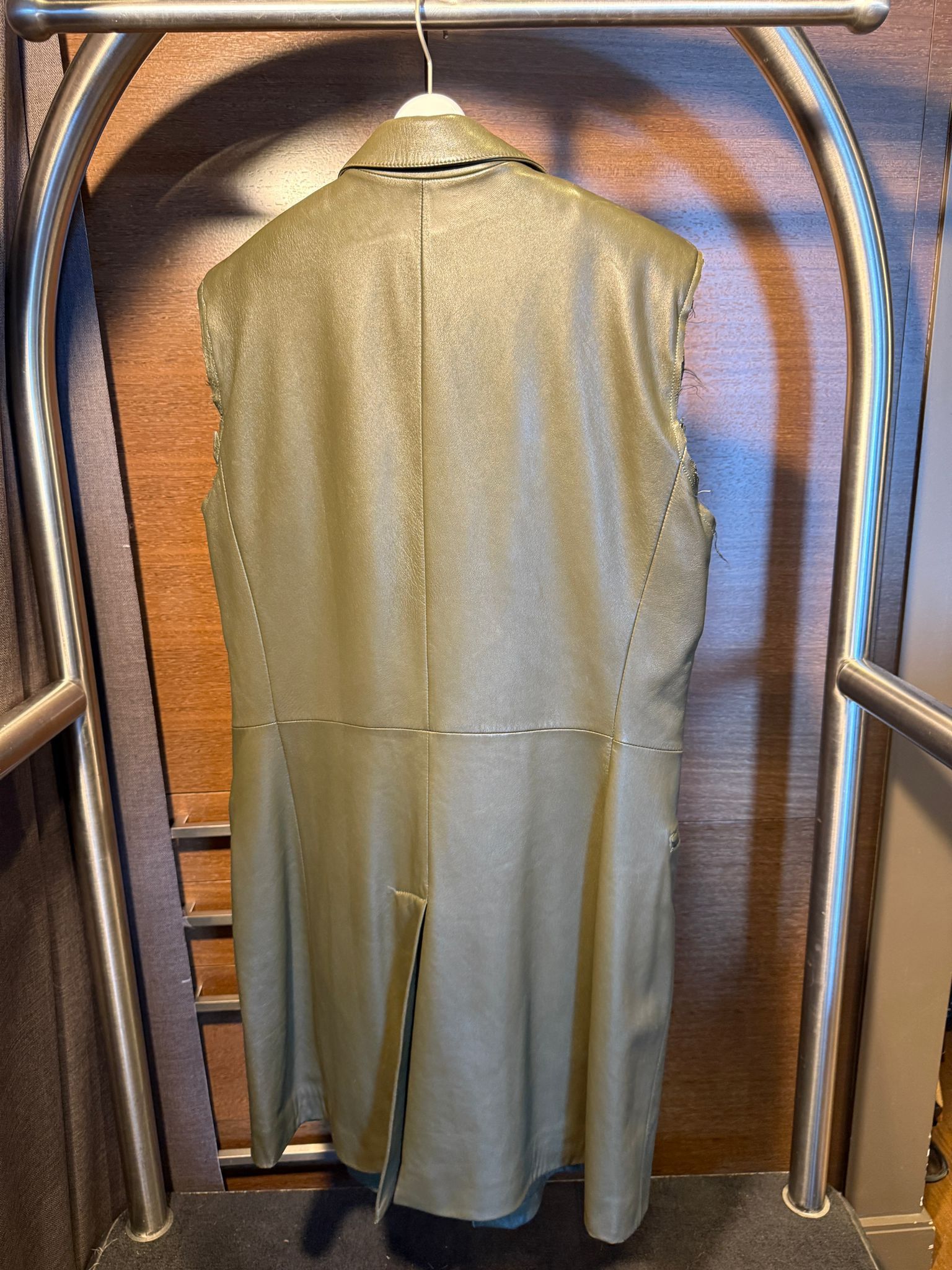 Yves Saint Laurent Yves Saint Laurent Gauche Vintage Leather Sleeveless Coat Size US M / EU 48-50 / 2 - 3 Thumbnail