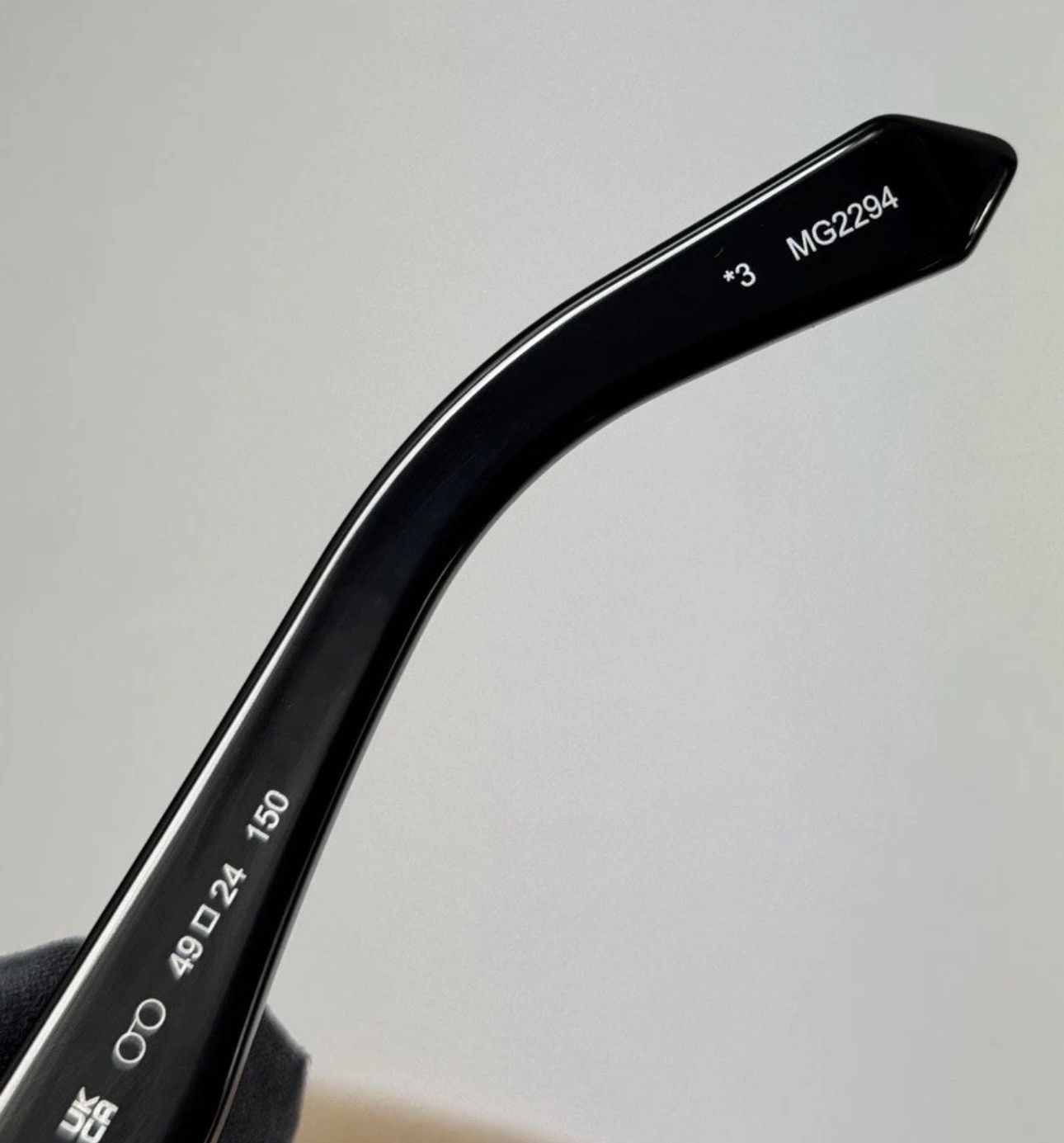 Louis Vuitton PHARRELL WILLIAMS LV ARABESQUE SUNGLASSES Size ONE SIZE - 5 Thumbnail