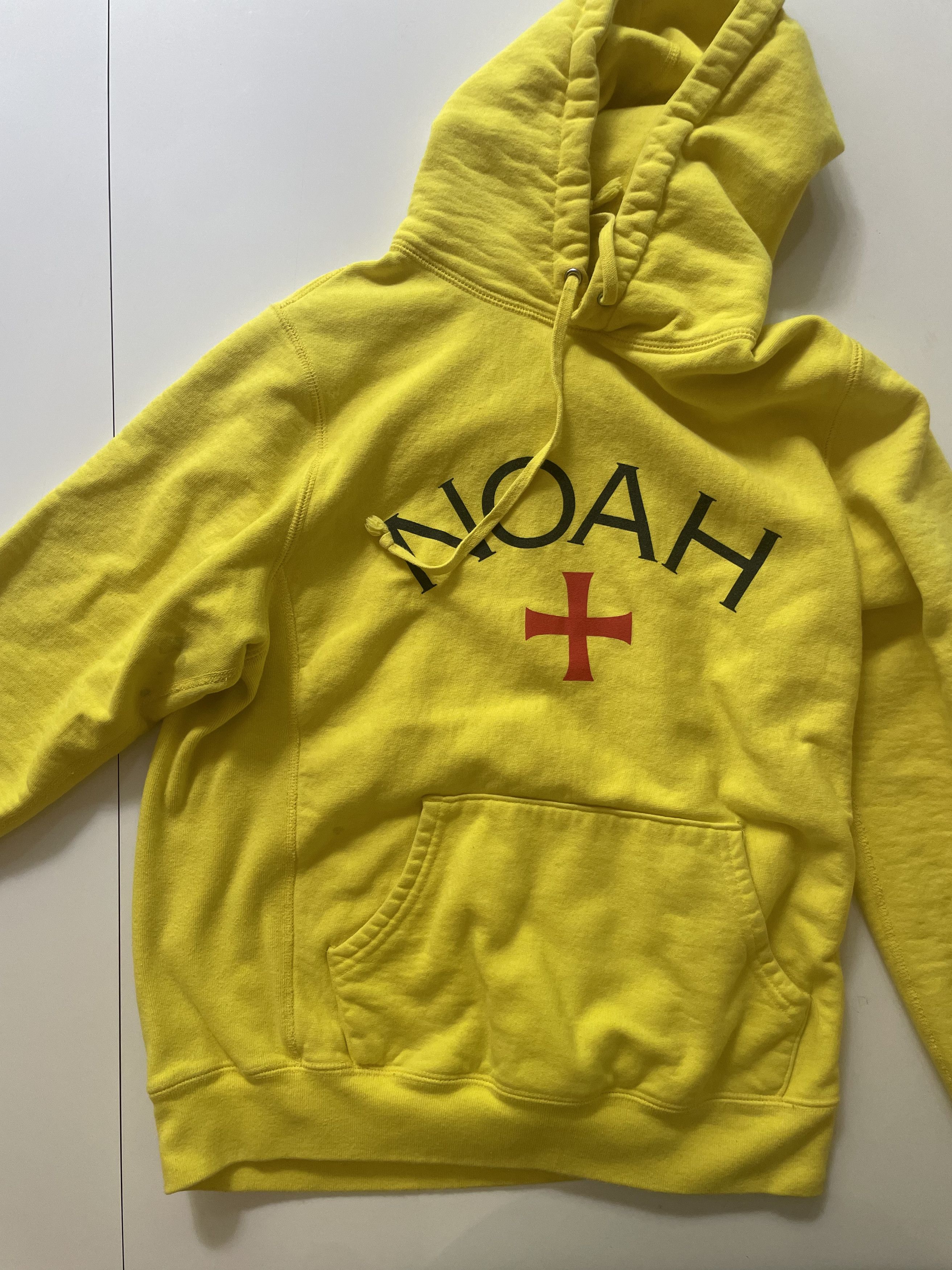 💥💥 Noah Core Logo Hoodie (SS19) Yellow