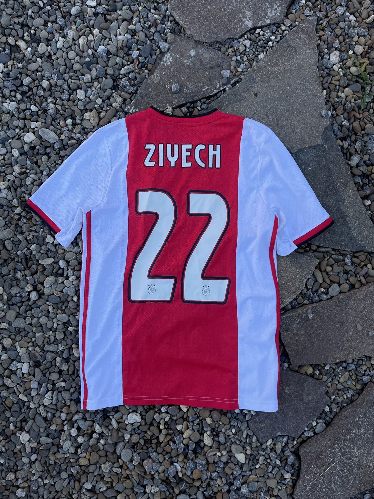Adidas 2019 Adidas Ajax #22 Ziyech soccer jersey Size US XS / EU 42 / 0 - 1 Thumbnail
