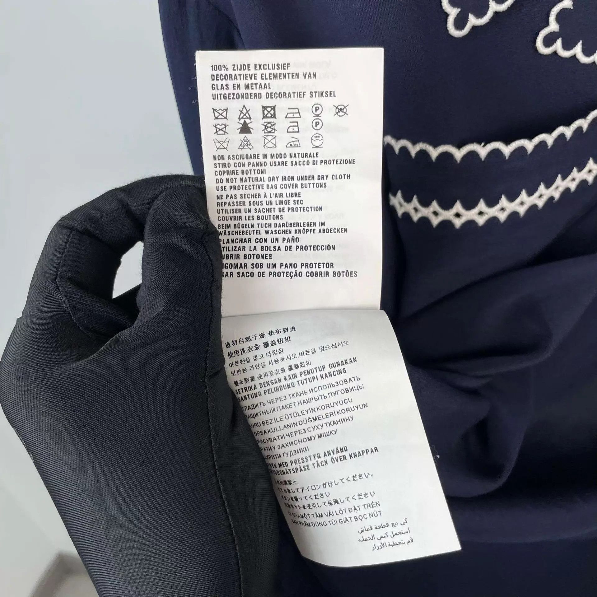 Miu Miu MIU MIU Women's Silk Blue Blouse Size XS / US 0-2 / IT 36-38 - 4 Thumbnail