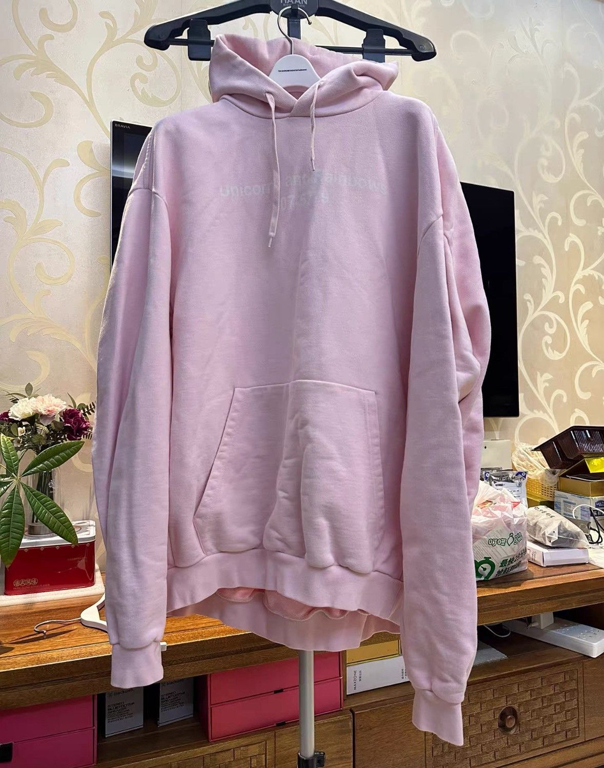 Vetements vetements Pink Unicorn hoodie 2501-Nextarrow Size US M / EU 48-50 / 2 - 1 Thumbnail