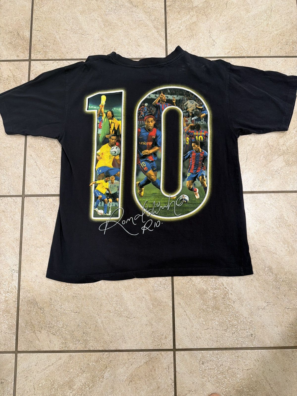 Marino Morwood Marino Morwood Ronaldinho Gaucho Graphic T-Shirt Size XL Size US XL / EU 56 / 4 - 3 Thumbnail