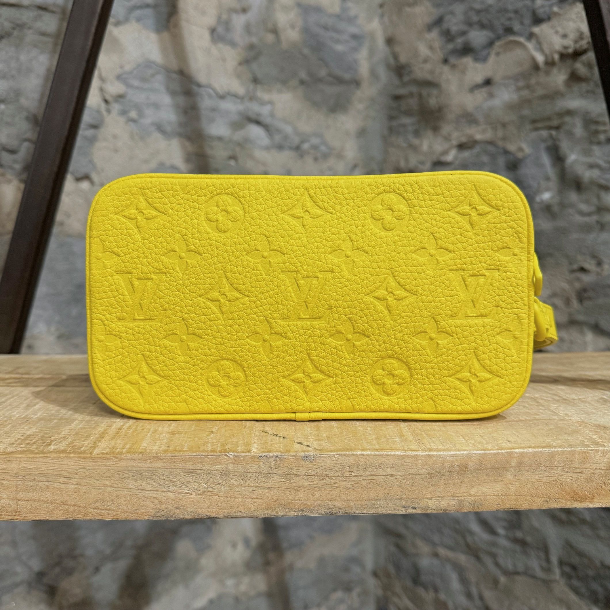 Louis Vuitton × Virgil Abloh Louis Vuitton Virgil Abloh SS19 Yellow Monogram Volga Pouch Size ONE SIZE - 5 Thumbnail