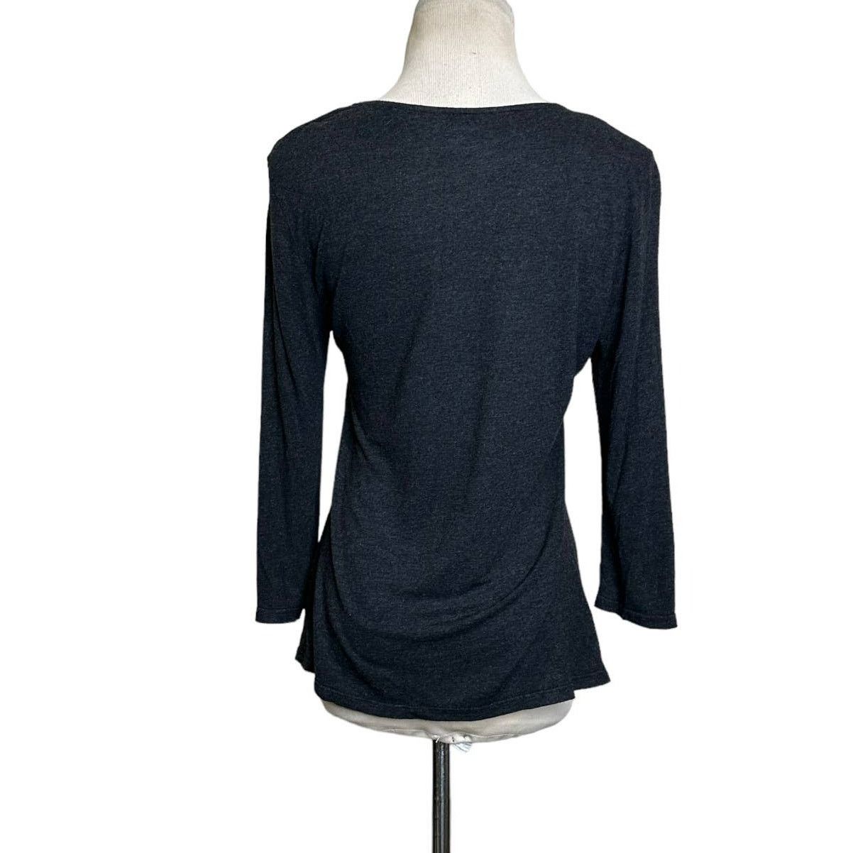 Coldwater Creek Coldwater Creek gray embellished casual top size Small Size S / US 4 / IT 40 - 2 Thumbnail