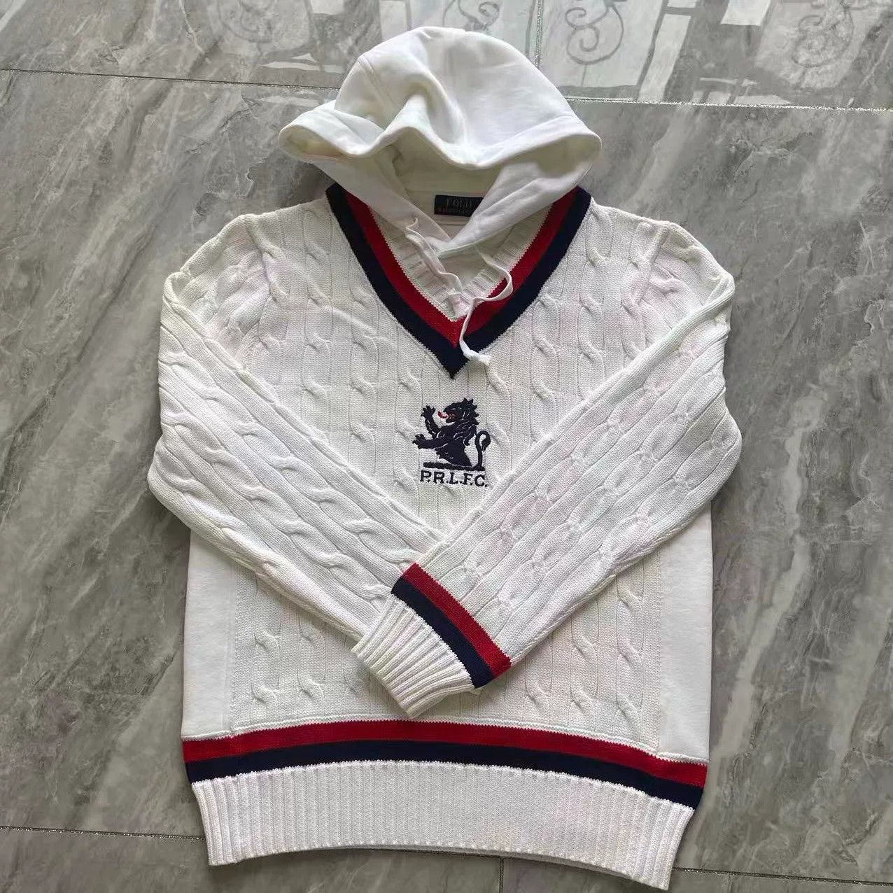 Polo Ralph Lauren Ralph Lauren R.L.F.C. White V-Neck Knit Size US M / EU 48-50 / 2 - 1 Thumbnail