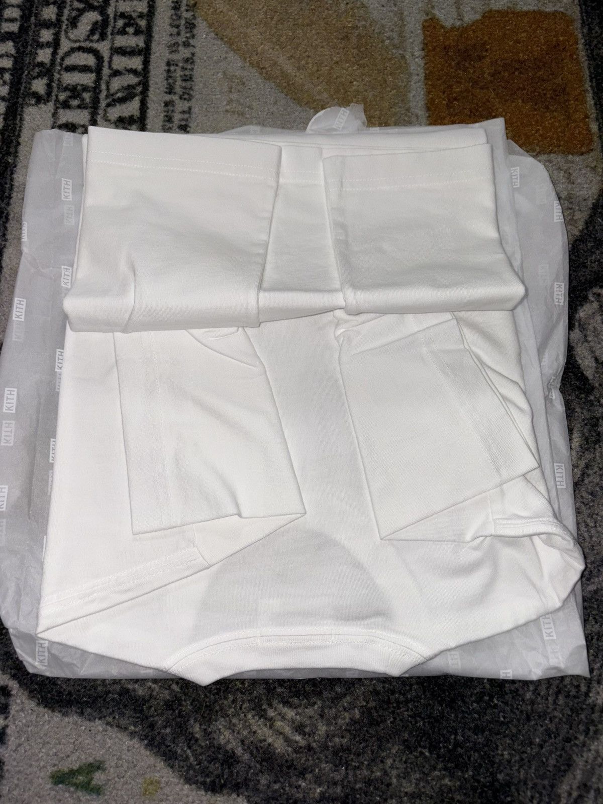 Wilson Kith x Wilson NY to London Tee Size US XS / EU 42 / 0 - 2 Thumbnail