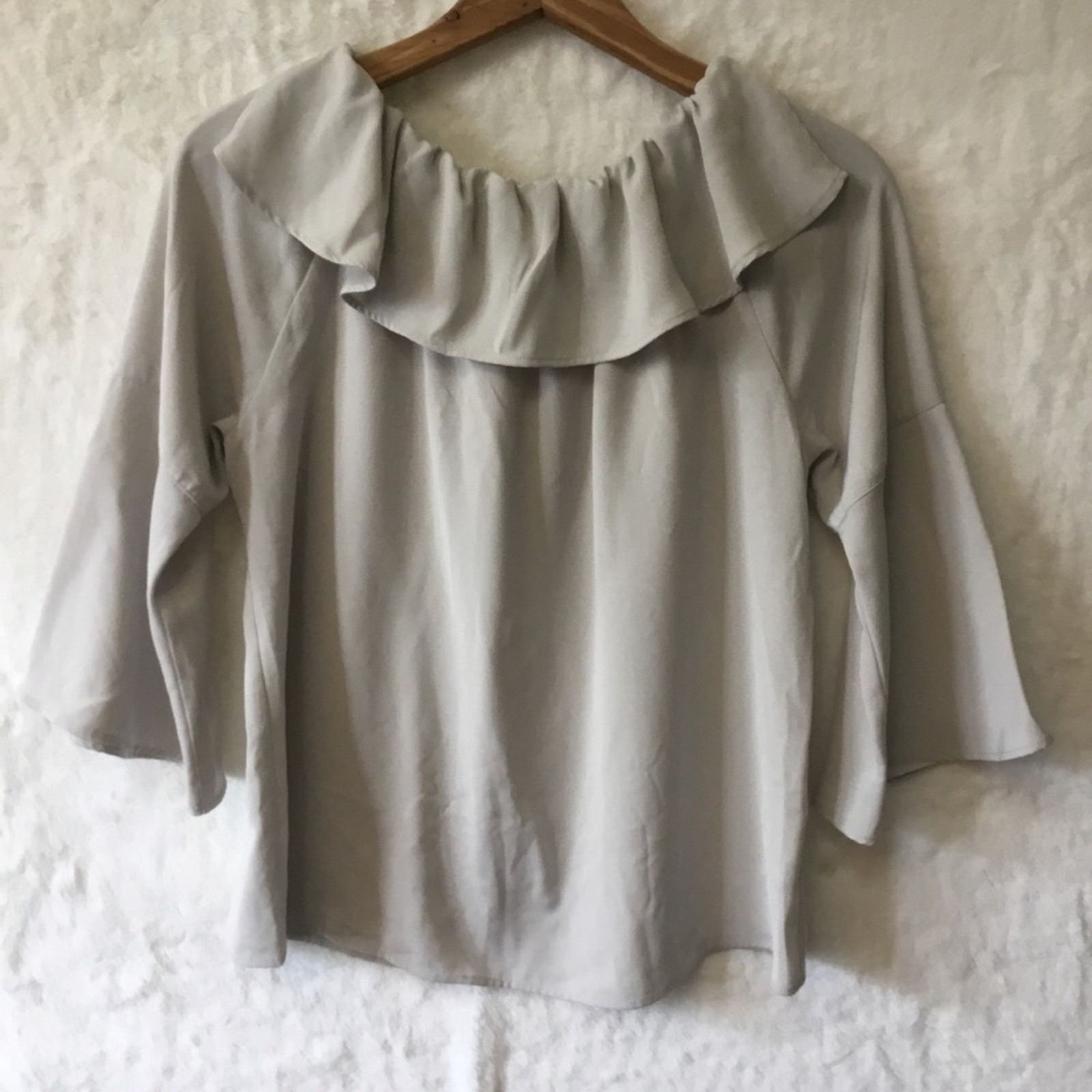 Other Archives Light Gray Off-Shoulder Long-Sleeve Top Size M / US 6-8 / IT 42-44 - 6 Thumbnail