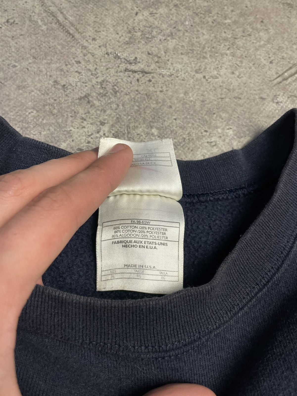 Nike Vintage Nike Made in USA Mini Swoosh Crewneck Sweatshirt Size US XL / EU 56 / 4 - 9 Thumbnail