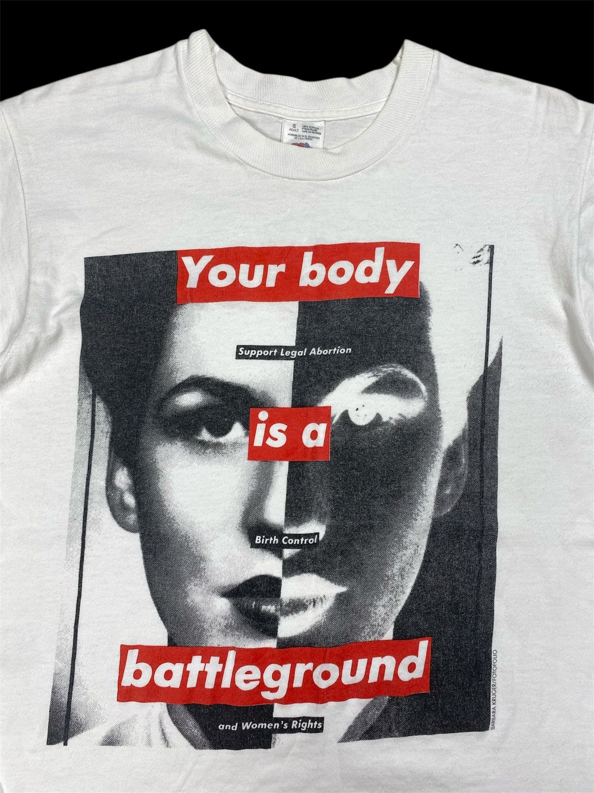 Barbara Kruger Vintage Barbara Kruger Your body is a battleground T-Shirt Size US S / EU 44-46 / 1 - 4 Thumbnail