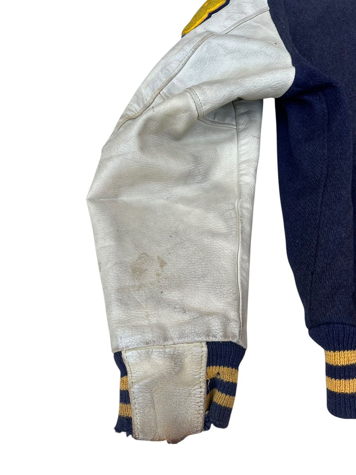 Golden Bear 70s Golden Bear Distressed Bomber Varsity Jacket Size US L / EU 52-54 / 3 - 18 Thumbnail