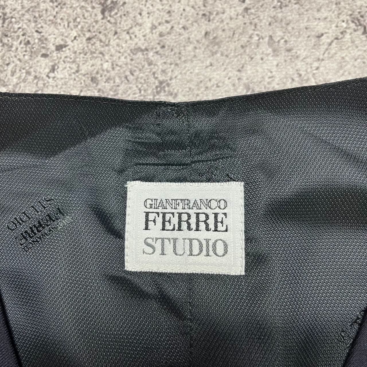 Gianfranco Ferre Gianfranko Ferre Classic Navy Blue Vest Gilet Size 44 USA Size US S / EU 44-46 / 1 - 3 Thumbnail
